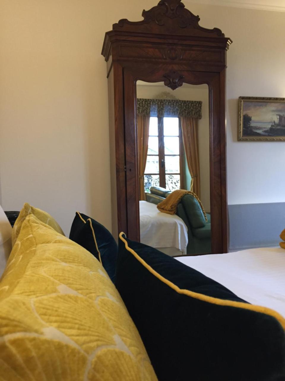 La Grenouille Noire Hotell Marcillat-en-Combraille Eksteriør bilde